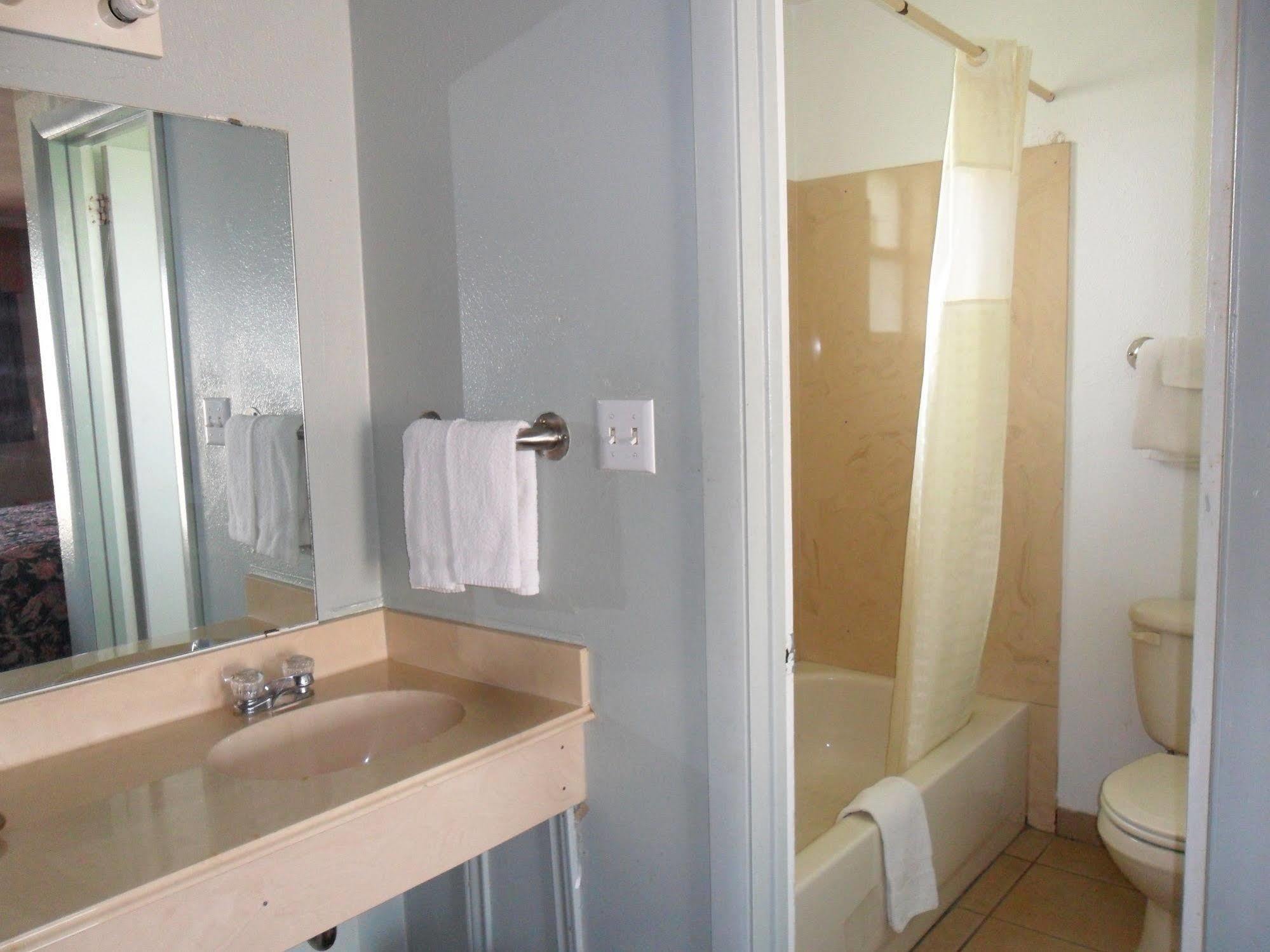 A-Ok Motel Muenster Екстер'єр фото